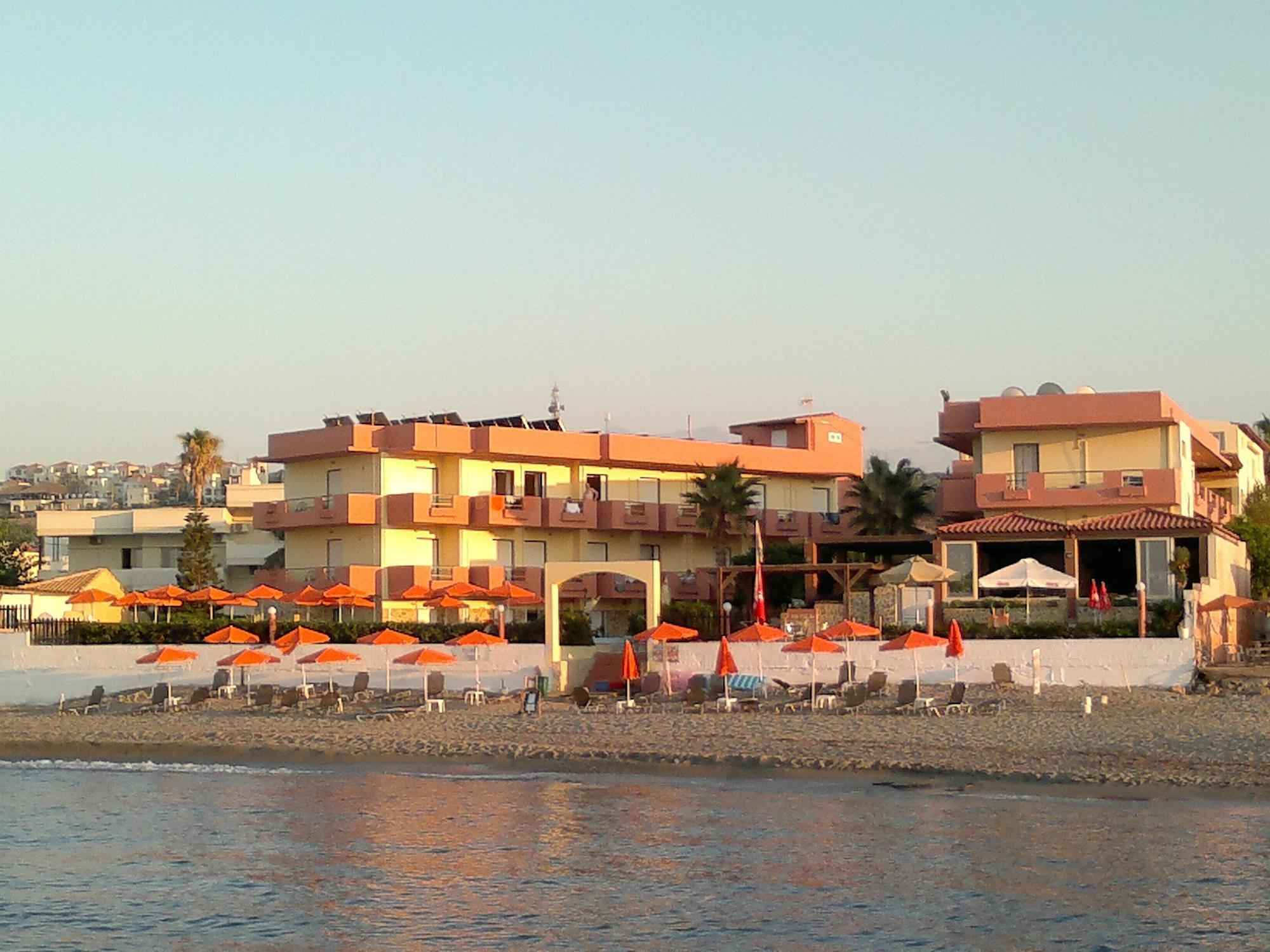 Hotel Haris On The Beach Agia Marina Exterior foto